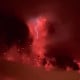 20 kilométer magas hamufelhő és több ezer villám követte Ruang vulkán kitörését