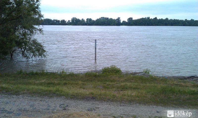 2013-06-04 Duna áradása Szőnyben