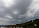 Lassan Pécsre ér a vihar