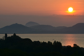 Csodálatos napkelte a Balatonon 05.20.
