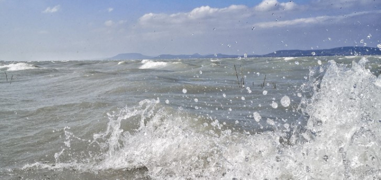Szeles, záporos időt ígér a húsvéti hétvége