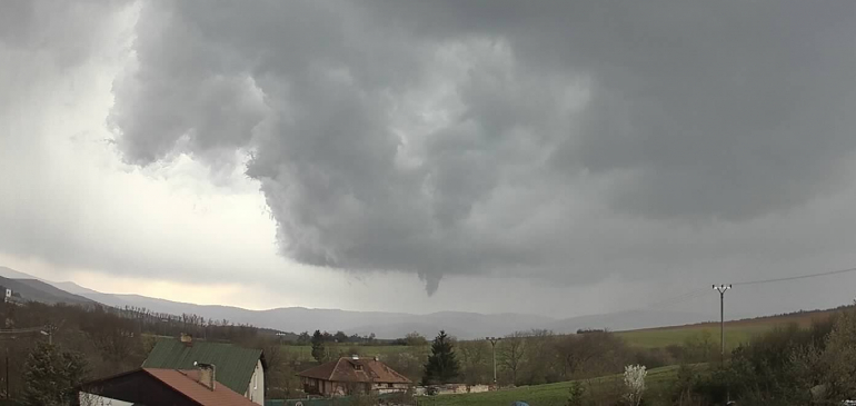 Videón a debrődi tuba