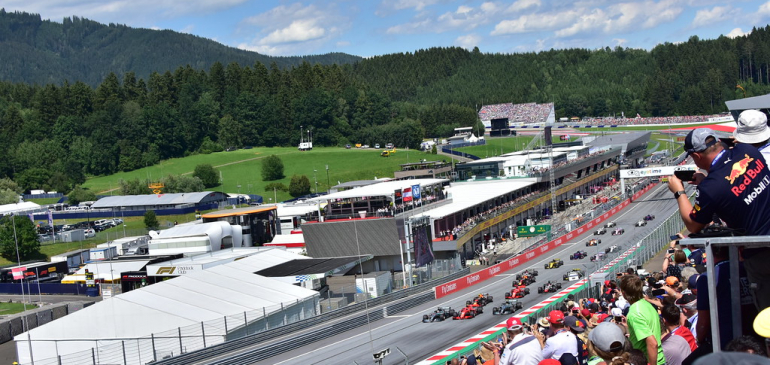 F1 2021: Viharok tehetik kaotikussá a Stájer Nagydíjat