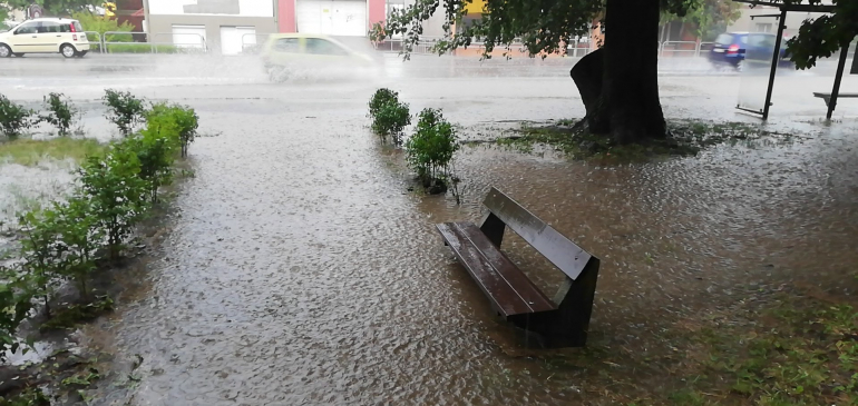 Diónyi jég, felhőszakadás zúdult Eger térségére