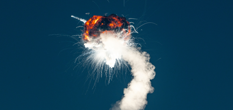 Felrobbant a Firefly rakéta