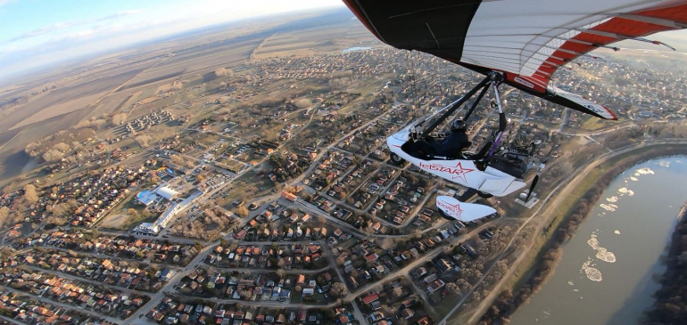 A jeges Tisza madártávlatból