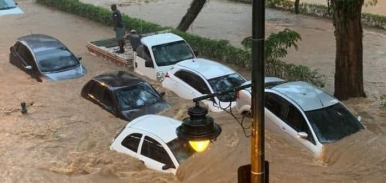 Víz alatt Rio de Janeiro, 260 mm esett pár óra alatt