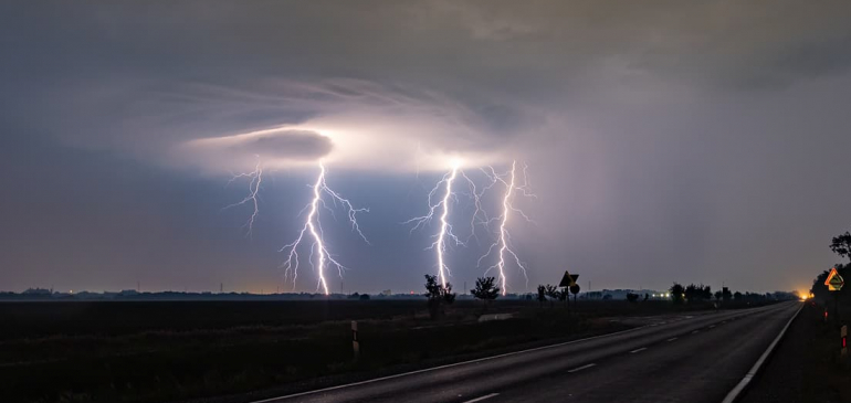 Nagyot szólt az éjjeli műsor