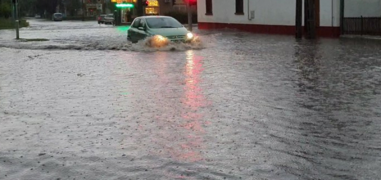 Kiadós felhőszakadás mosta el Fiumét szerda este