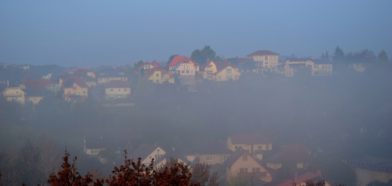 Nagy területen képződhet sűrű köd vasárnap reggelre