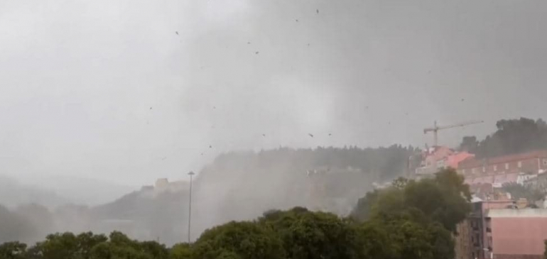 Tornádó csapott le kedden Lisszabonra