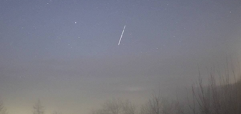 Fényes meteorok záporoztak szerda hajnalban