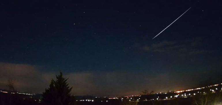 Meteor szelte át az eget