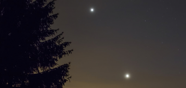 Egy teliholdnyira lesz egymástól a Vénusz és a Jupiter