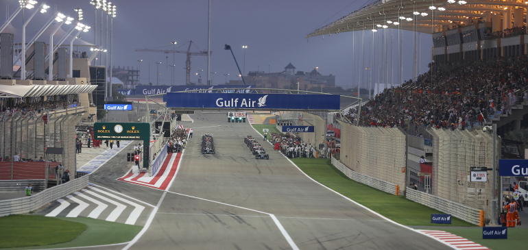 F1 2023: A bahreini estében indul a szezon