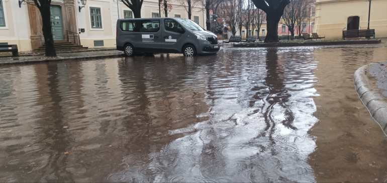 Villámárvíz volt Celldömölkön is (videó)