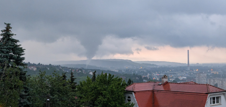 kapcsolódó tartalom
