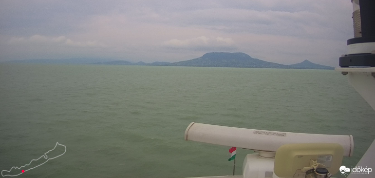 Élőben a Balaton közepéről