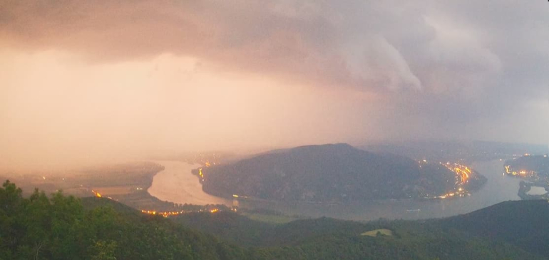 kapcsolódó tartalom