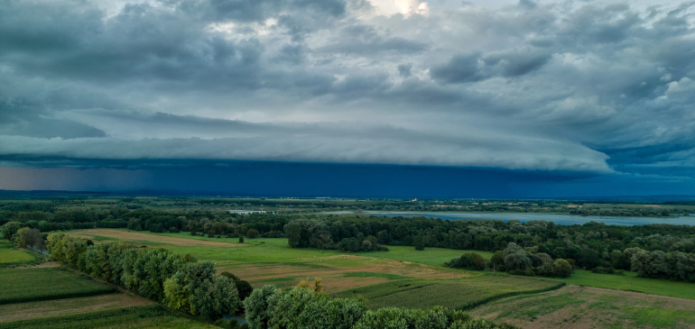 A Balatonra is lecsapott a kora esti vihar vasárnap