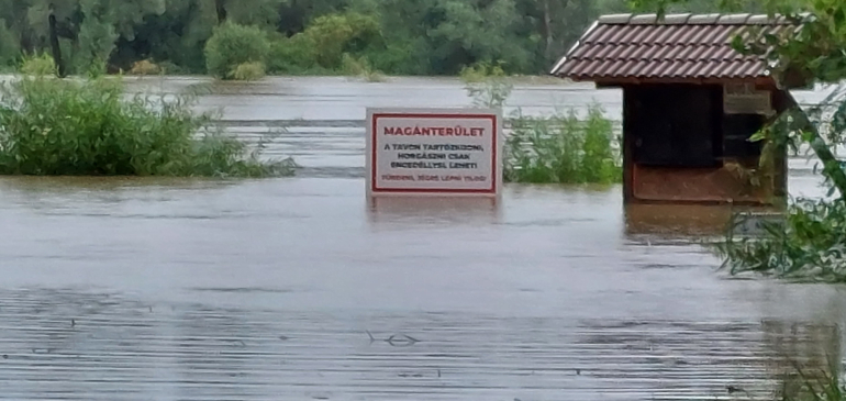 kapcsolódó tartalom