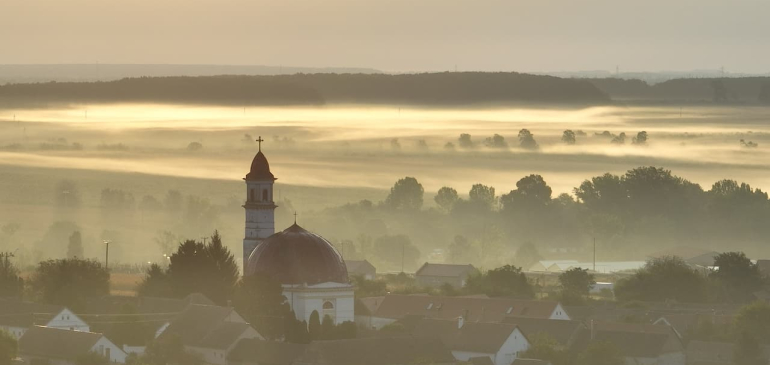 kapcsolódó tartalom