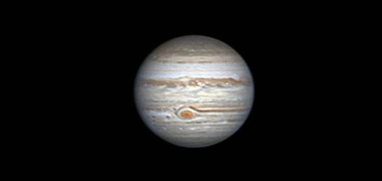A Hold és a Jupiter szorosan együttáll majd csütörtök este az égen