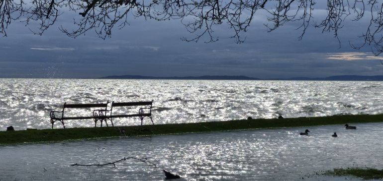 Rendesen megbillent a Balaton