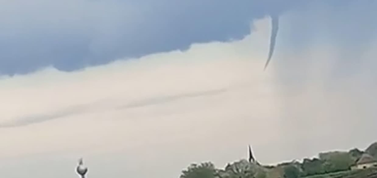 Tuba alakult ki csütörtökön délkeleten