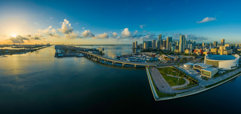 F1 2024: Nyári meleg, de kissé szeles idő várja a mezőnyt Miamiban