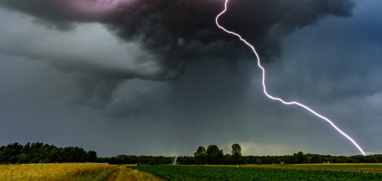 Viharosra fordul az idő