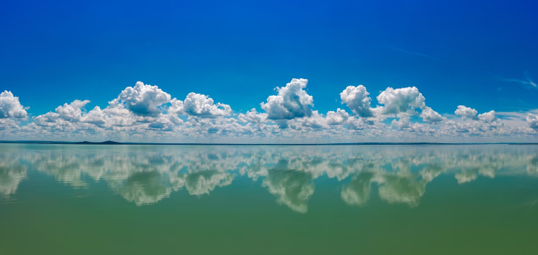 Egy pillanatra megállt az idő a Balatonnál