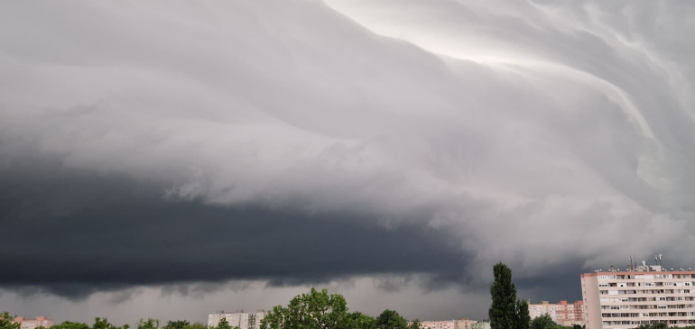 Zivatarlánc szelte át az országot