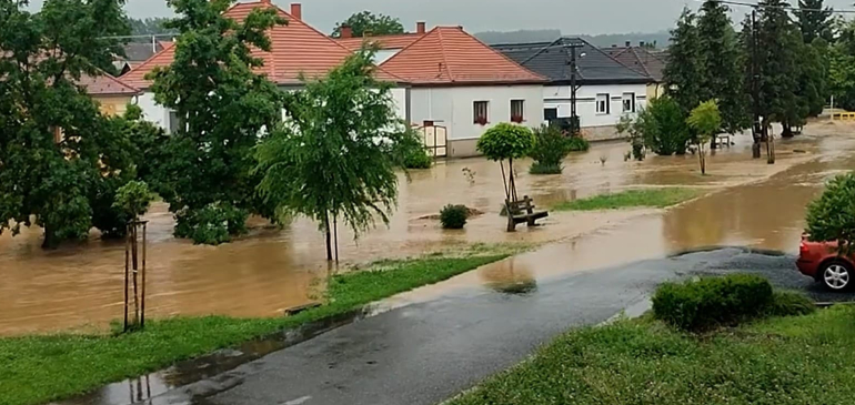 Villámárvíz öntötte el Horvátzsidányt
