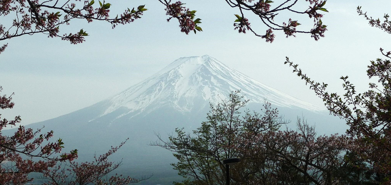 Még mindig hómentes a Fuji