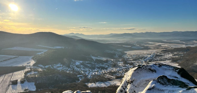 kapcsolódó tartalom