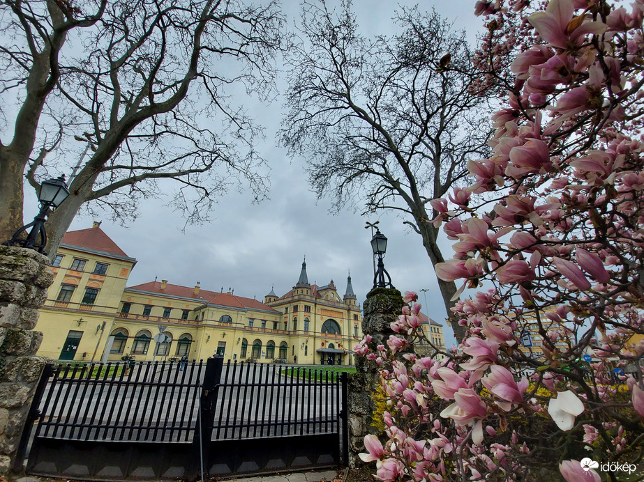 Pécs - Főpályaudvar