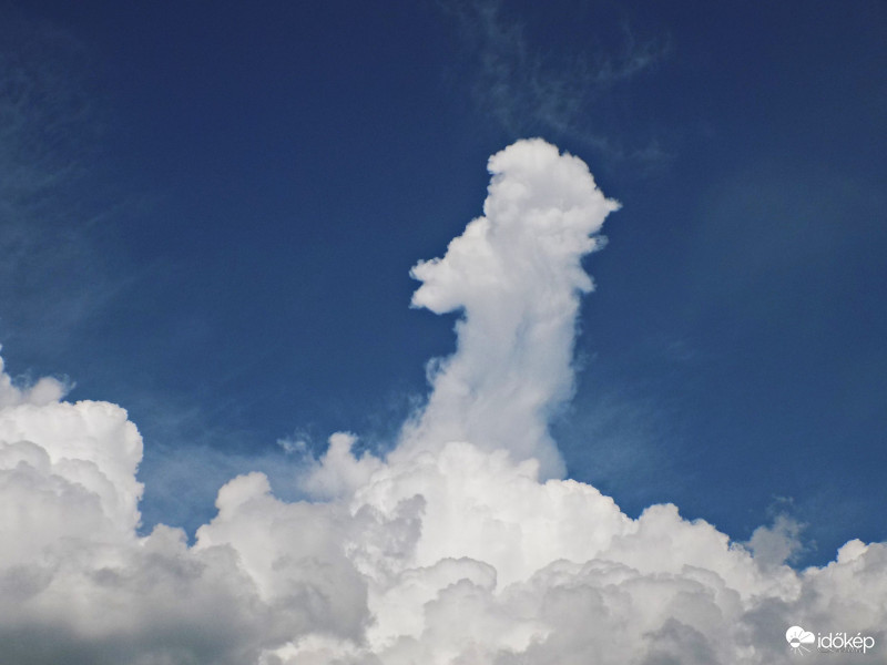 Angyalka formájú felhő Balassagyarmat felett 