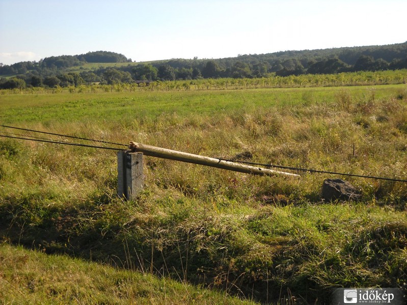 A diósjenői tornádó nyomai