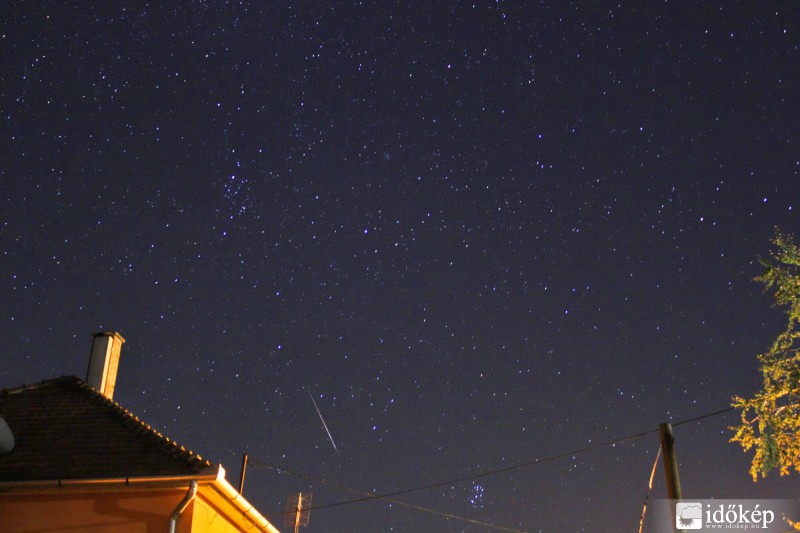 Tűzgömb a keleti égbolton