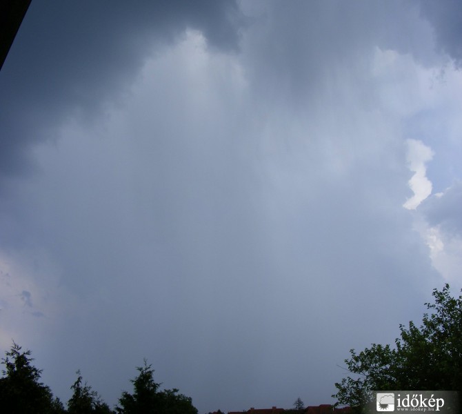 Így érkezett a zivatar Szentendrére