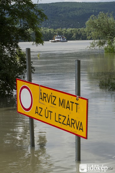 11-es út Dunabogdány és Visegrád között