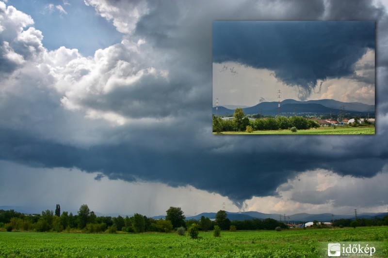 Forgó felhő