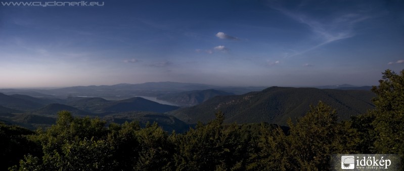 Este a Dobogókői kilátónál