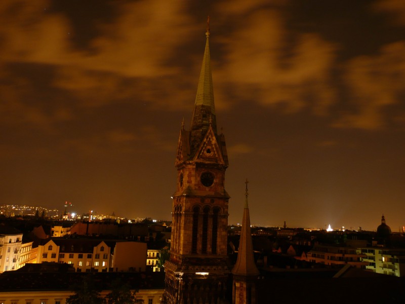 Bakáts tér - templom