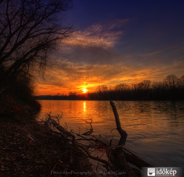 Utolsó tiszai naplemente
