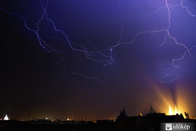 Október 14-e éjjelén