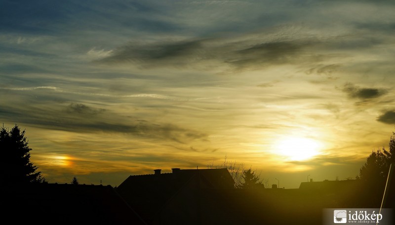 Bal oldali melléknap 