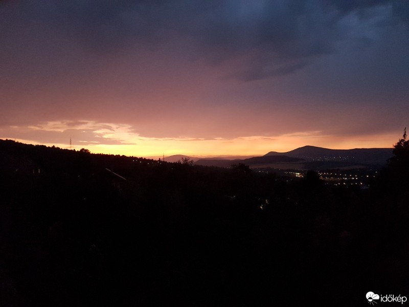 Üröm