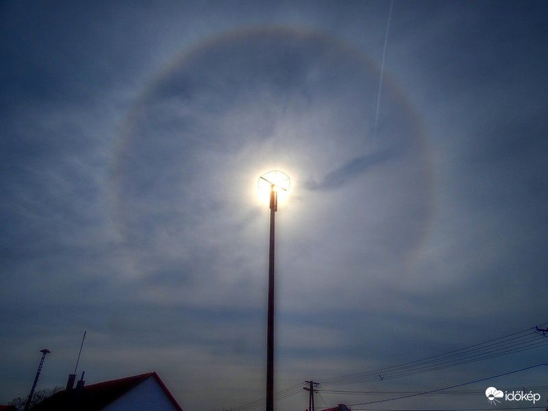 A délelőtti 22°-os naphaló Dávodról